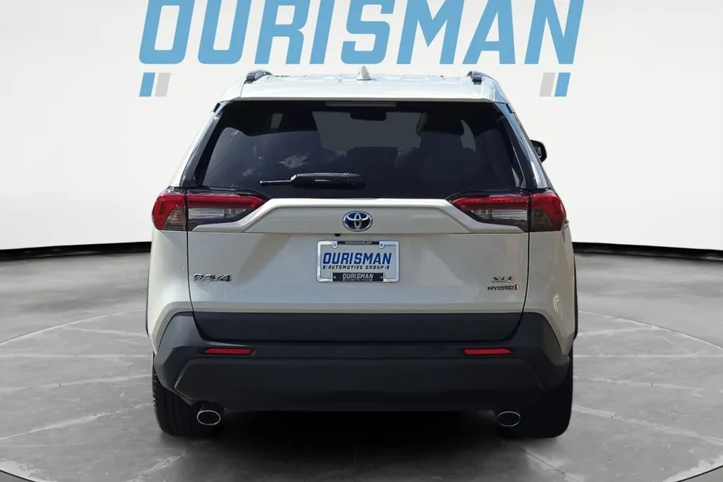 2021 Toyota RAV4 Hybrid XLE Premium photo 1