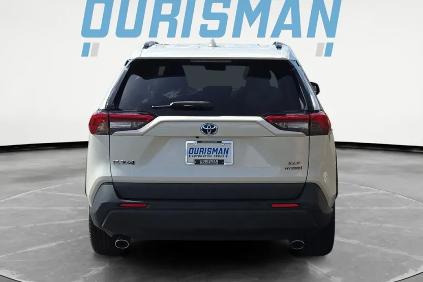 2021 Toyota RAV4 Hybrid XLE Premium photo 1