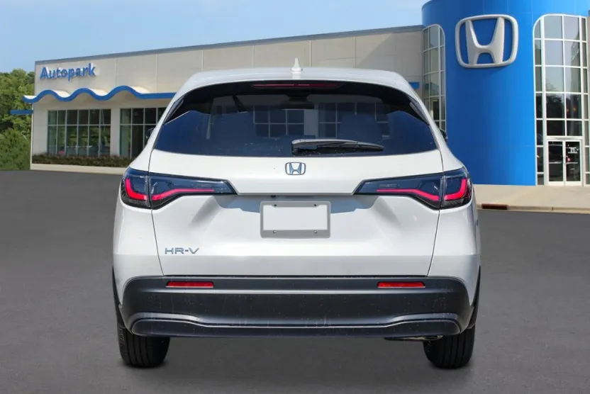 2026 Honda HR-V LX photo 1