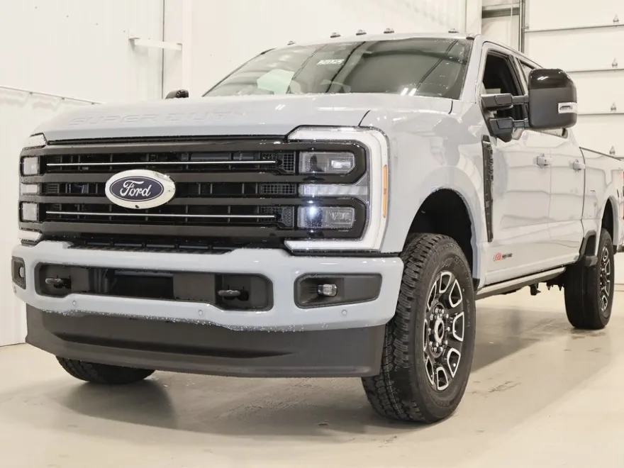 2025 Ford F-350 photo 1