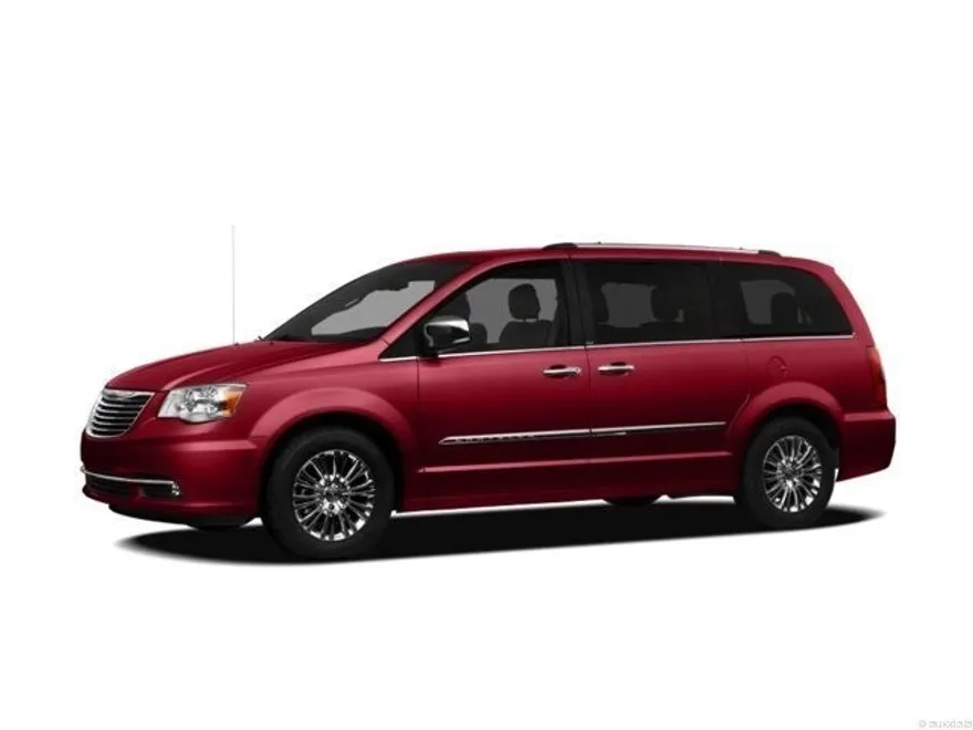 2012 Chrysler Town & Country Touring photo 1