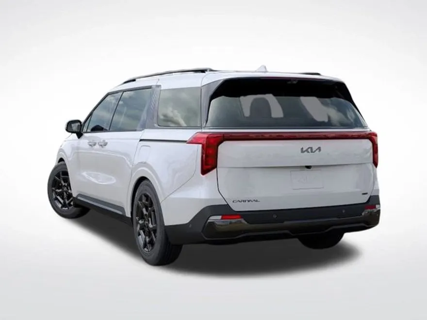 2026 Kia Carnival SX photo 1