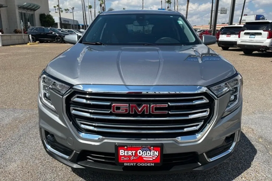 2024 Gmc Terrain SLT photo 1