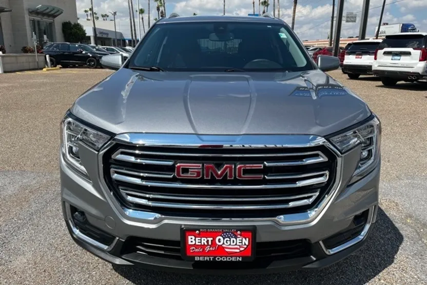 2024 Gmc Terrain SLT photo 1