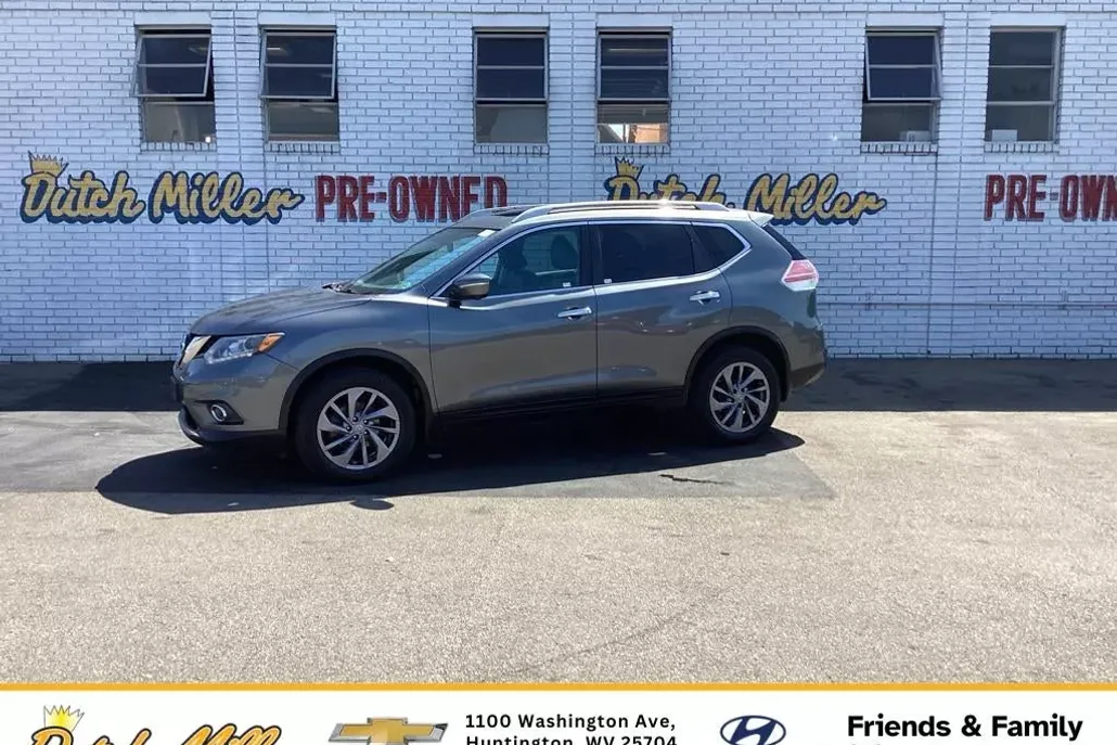2015 Nissan Rogue SL photo 1