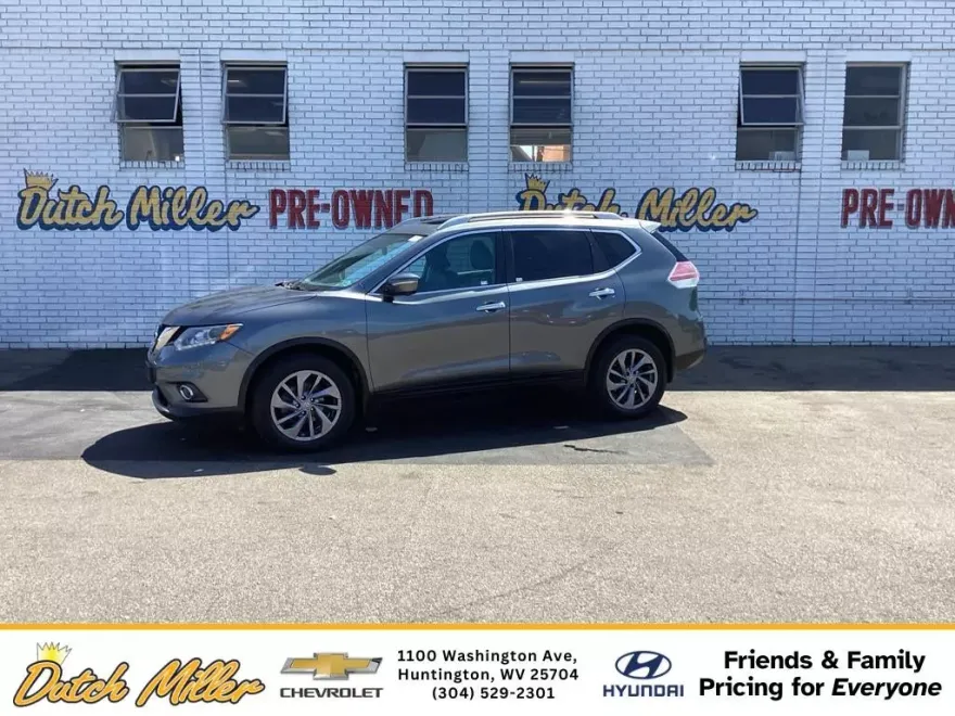2015 Nissan Rogue SL photo 1