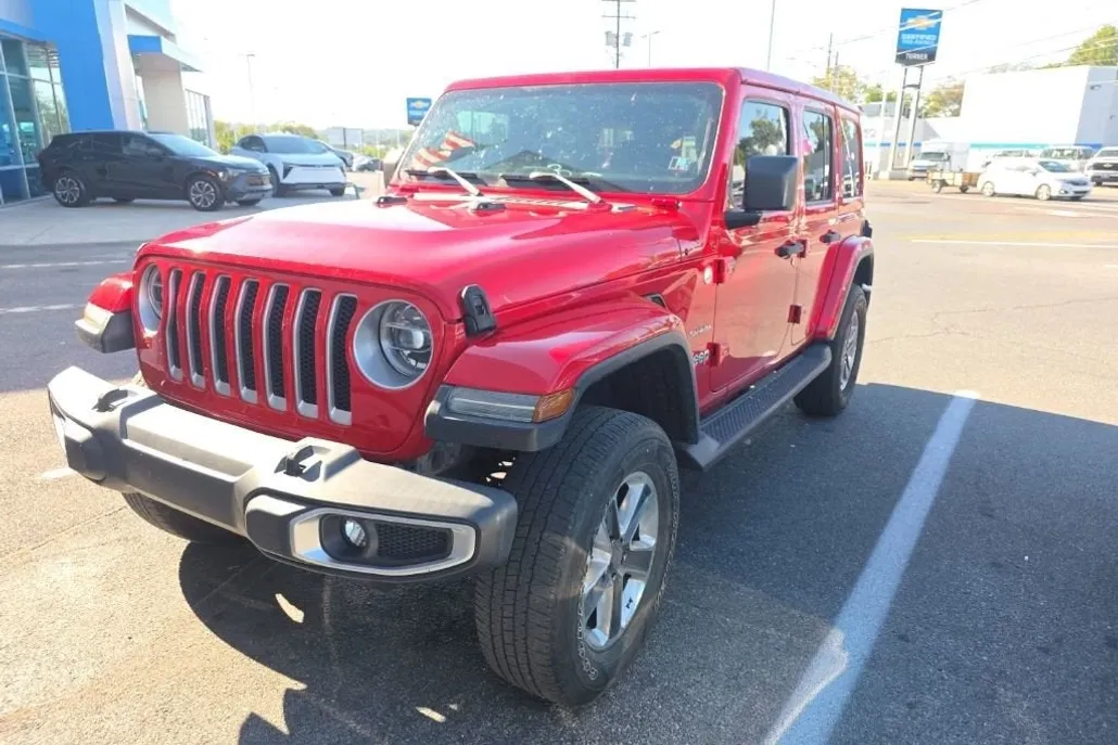 2018 Jeep Wrangler Unlimited Sahara photo 1