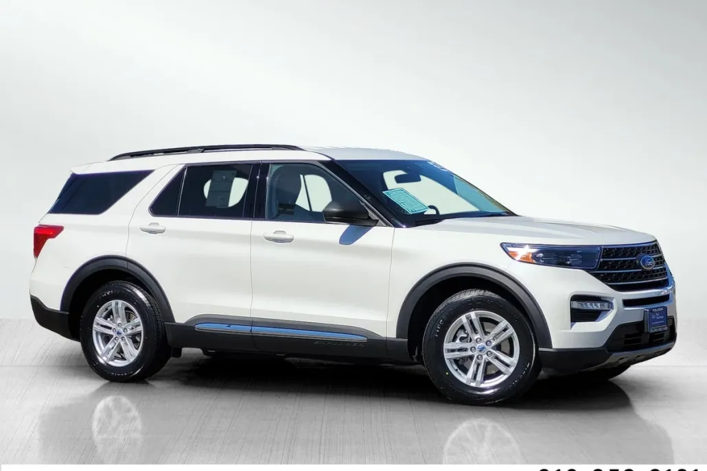 2022 Ford Explorer XLT photo 1