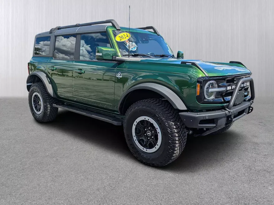 2024 Ford Bronco Outer Banks photo 1
