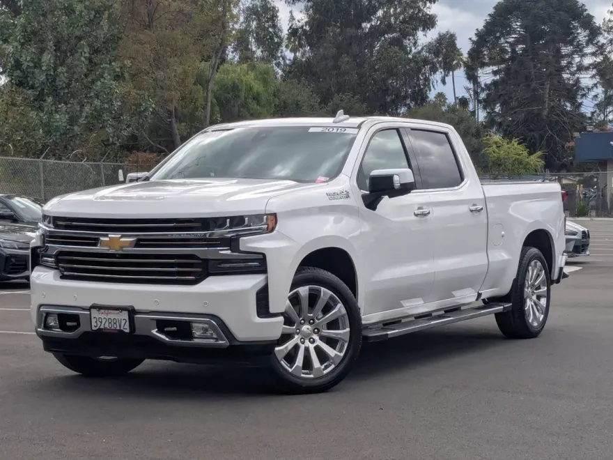 2019 Chevrolet Silverado 1500 High Country photo 1