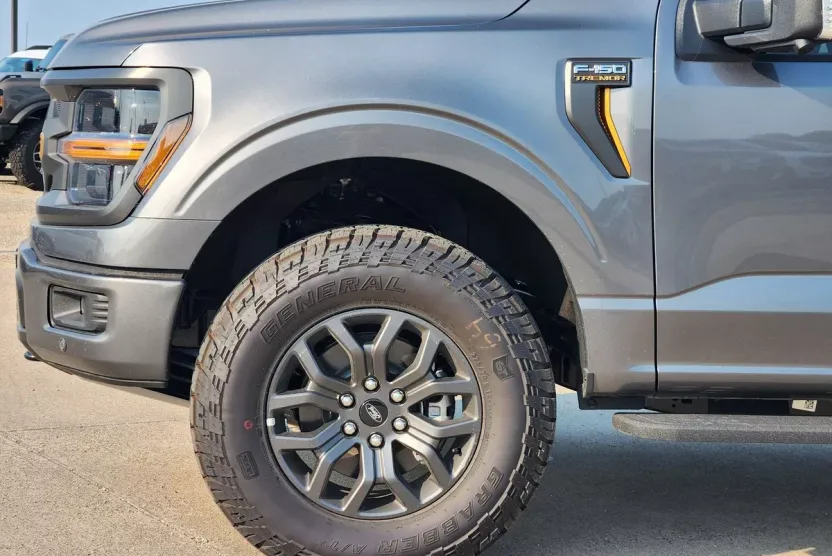 2025 Ford F-150 Tremor photo 1