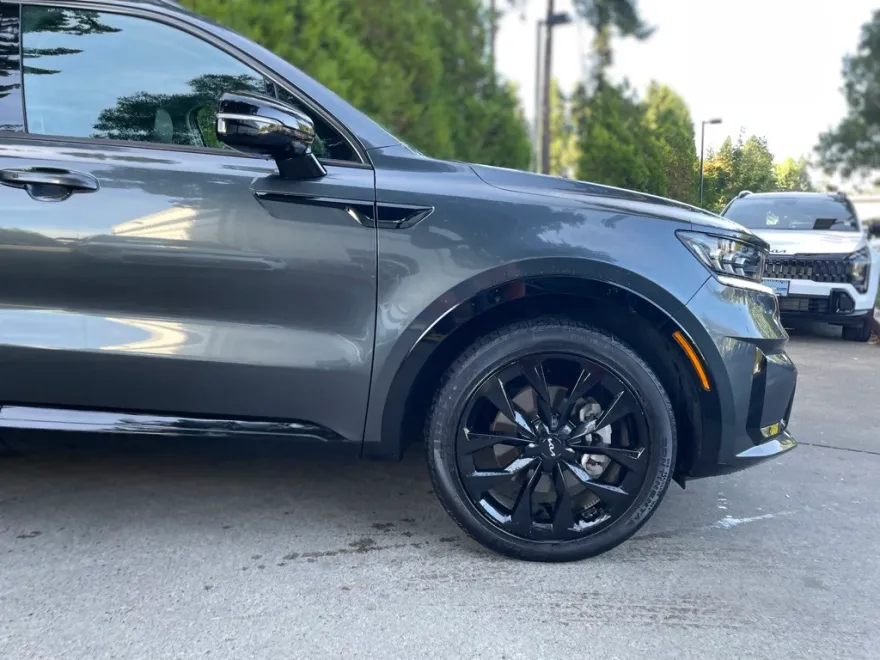 2022 Kia Sorento SX photo 1