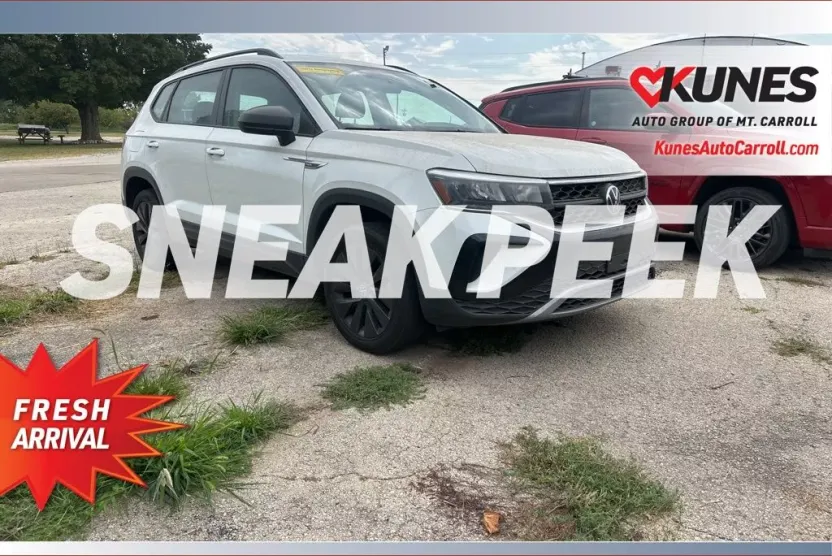 2022 Volkswagen Taos S photo 1