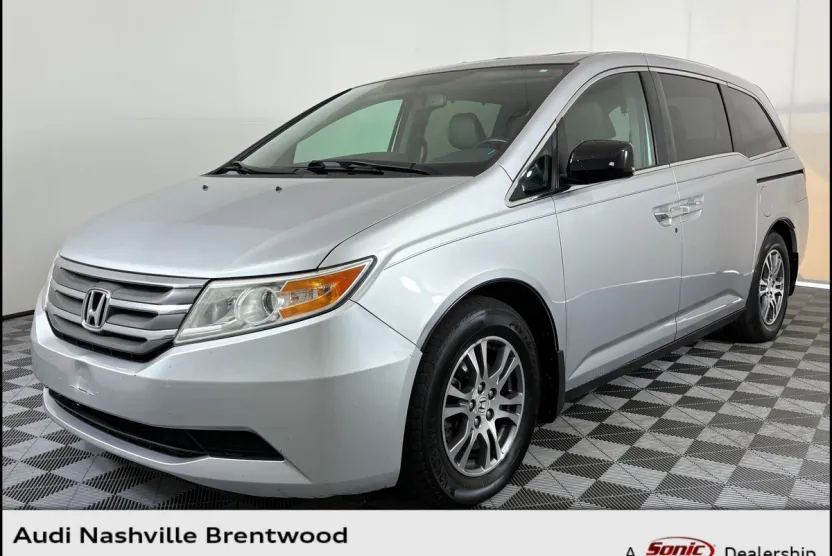2013 Honda Odyssey EX-L photo 1