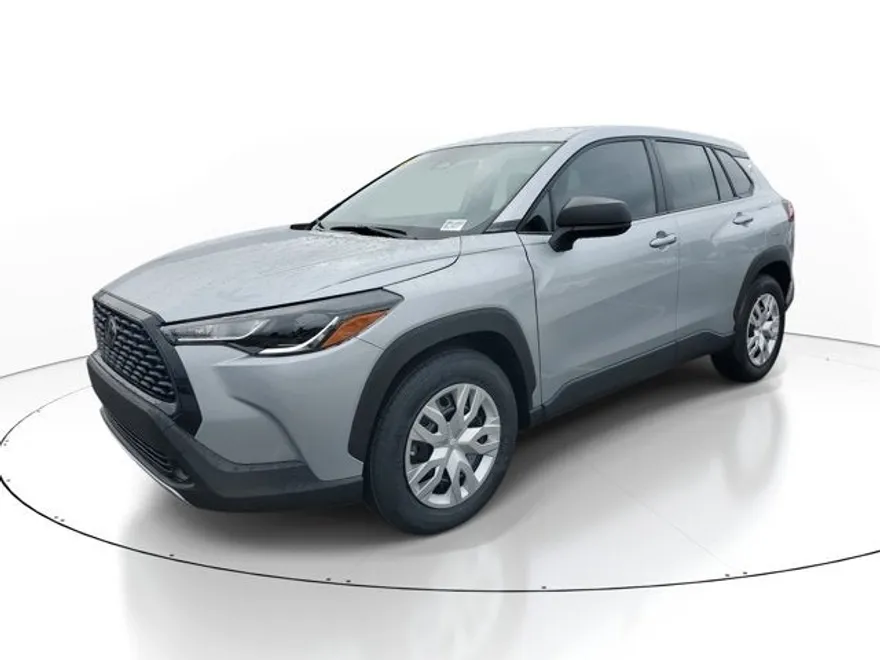 2024 Toyota Corolla Cross L photo 1