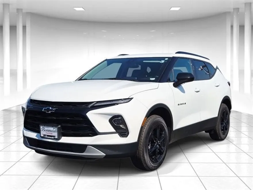 2025 Chevrolet Blazer 2LT photo 1