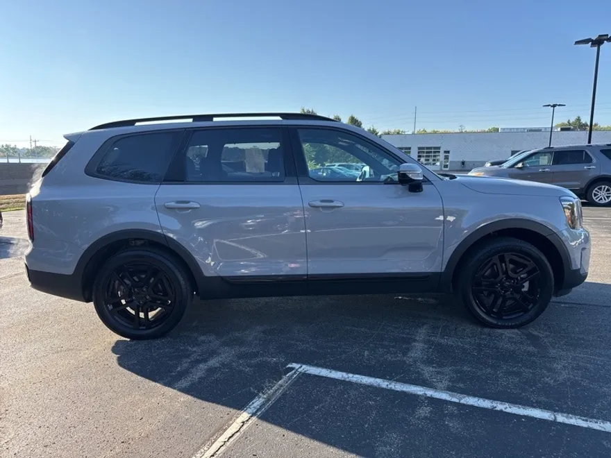 2025 Kia Telluride X-Line photo 1