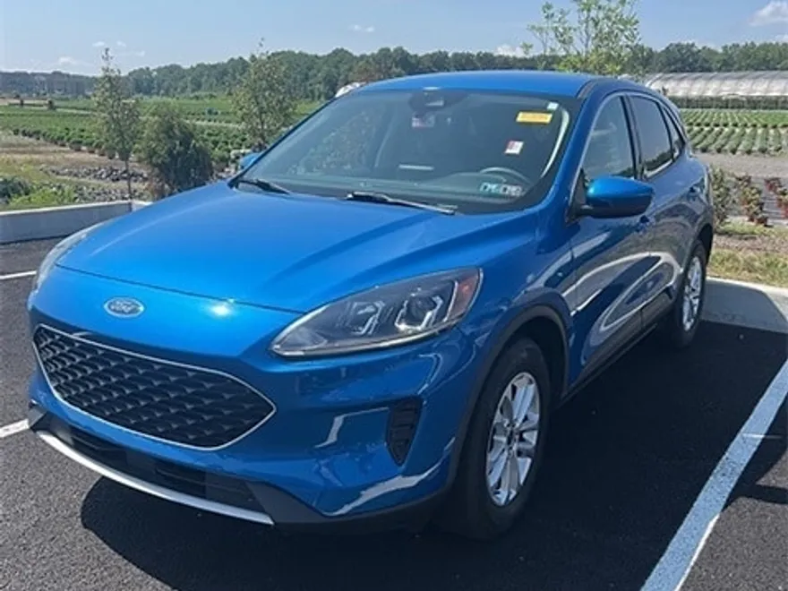2020 Ford Escape SE photo 1