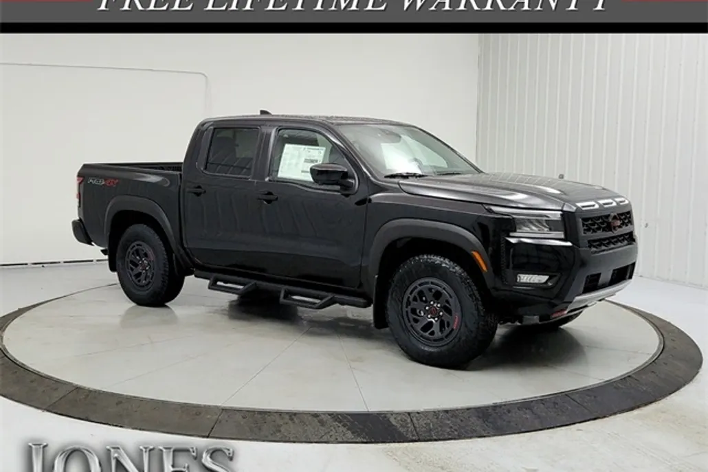 2025 Nissan Frontier PRO-4X photo 1