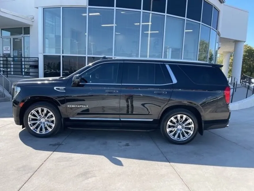 2023 Gmc Yukon Denali photo 1
