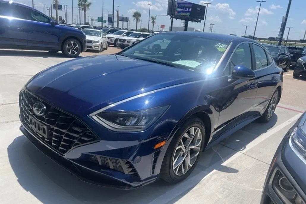 2020 Hyundai Sonata SEL photo 1