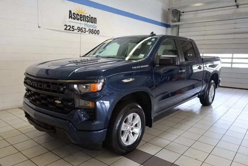 2022 Chevrolet Silverado 1500 Custom photo 1