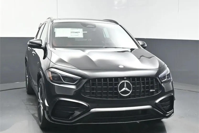 2026 Mercedes Benz GLA AMG 35 4MATIC photo 1