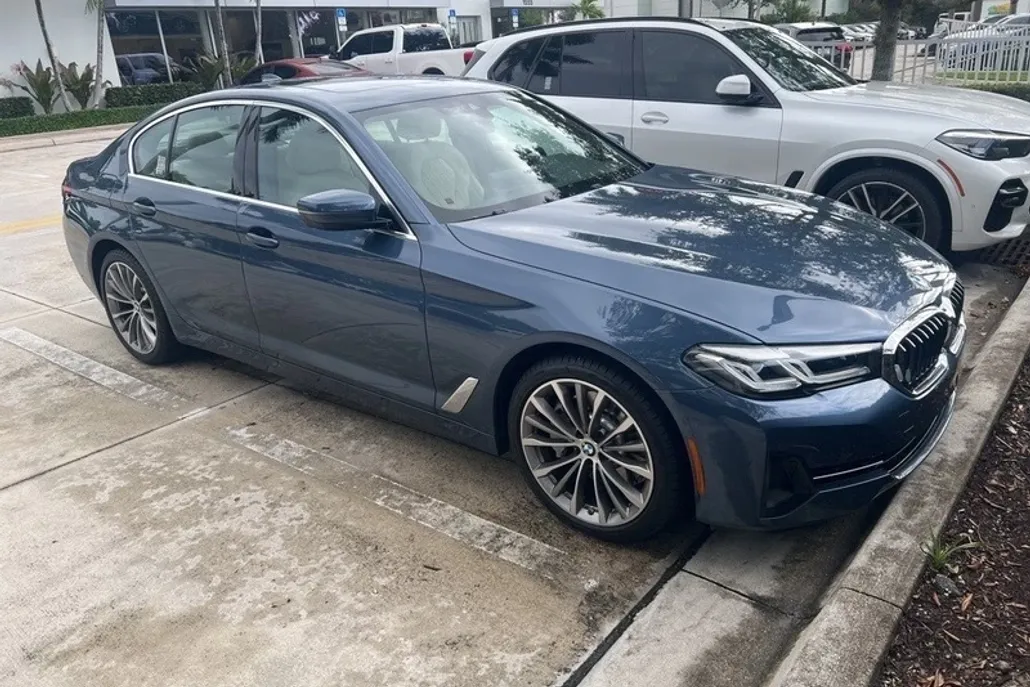 2023 Bmw 530i photo 1