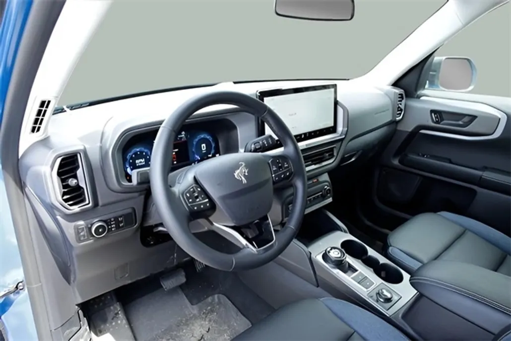 2025 Ford Bronco Sport Outer Banks photo 1