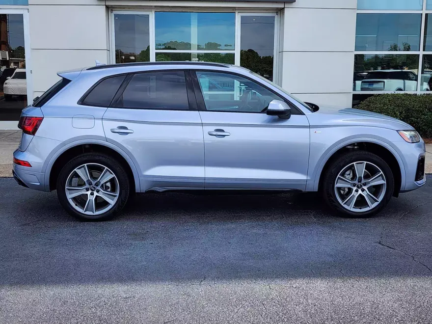 2025 Audi Q5 S line Premium photo 1