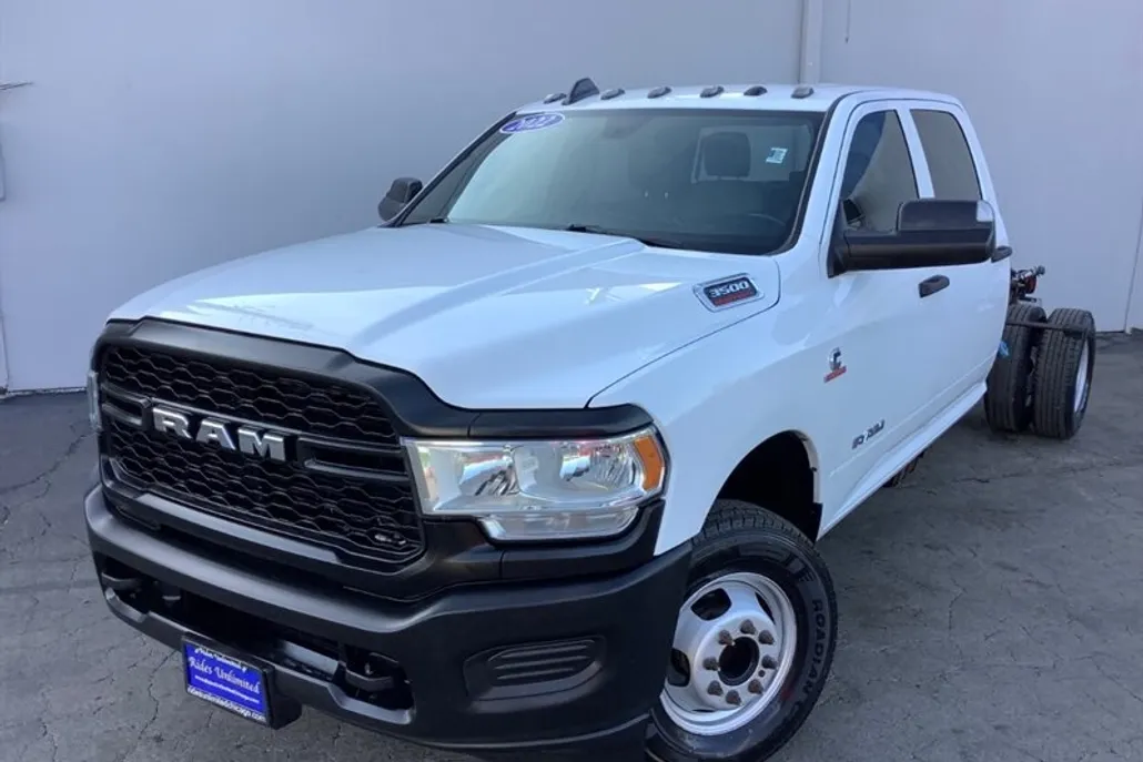 2022 Ram 3500 Tradesman photo 1