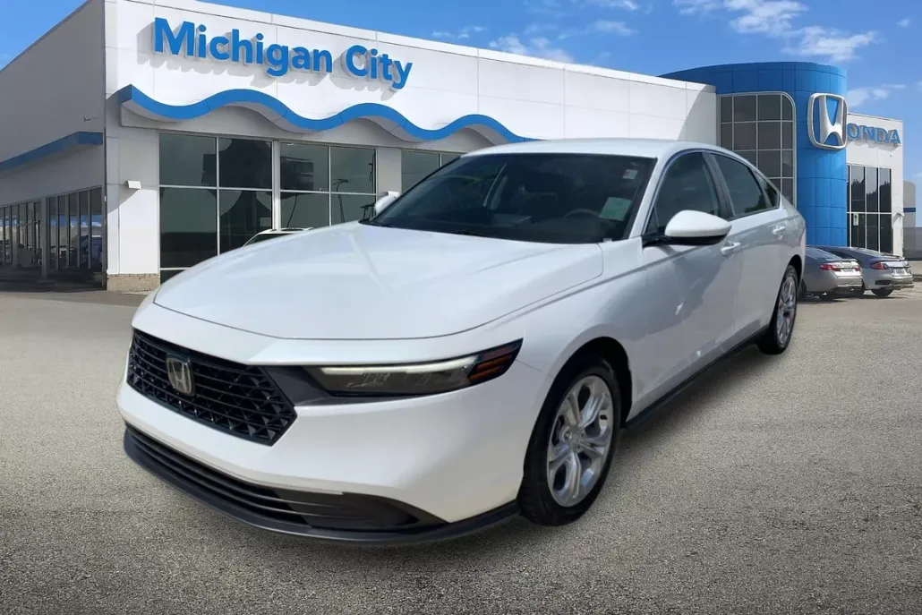 2023 Honda Accord LX photo 1