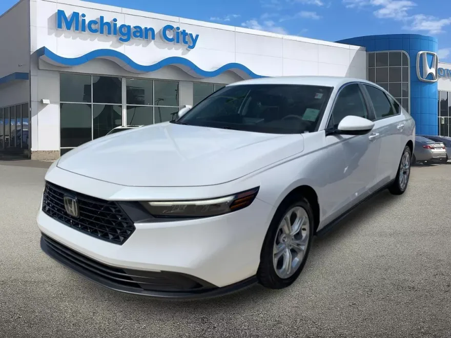 2023 Honda Accord LX photo 1