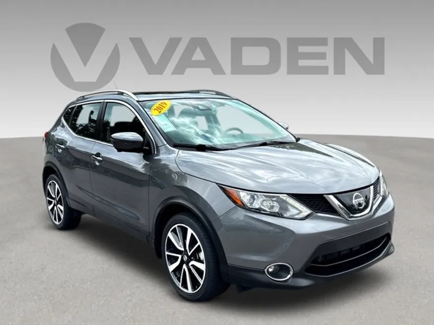 2019 Nissan Rogue Sport SL photo 1