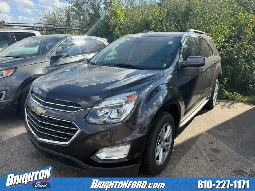 2016 Chevrolet Equinox LT photo 1