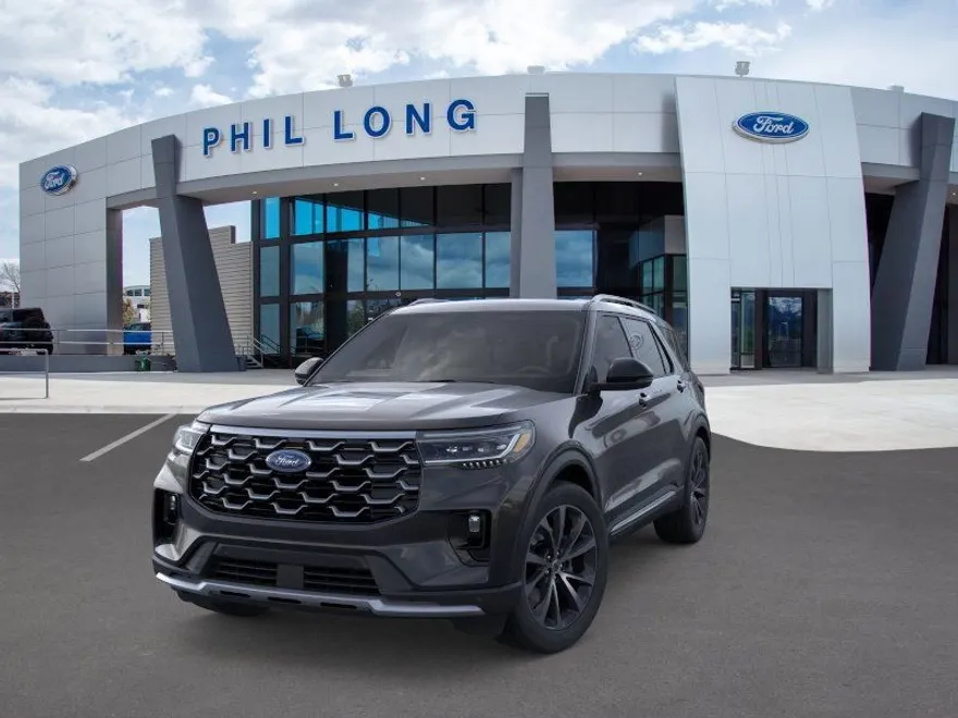 2025 Ford Explorer Platinum photo 1