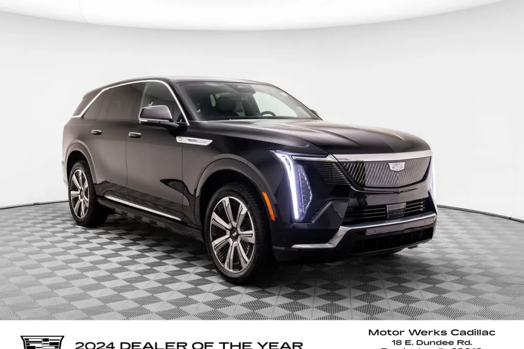 2025 Cadillac Escalade IQ Luxury photo 1