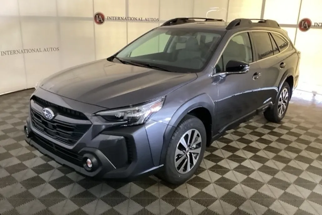 2025 Subaru Outback Premium photo 1