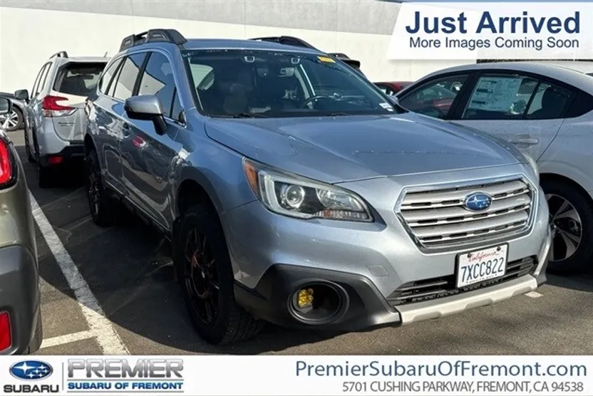 2017 Subaru Outback 2.5i photo 1