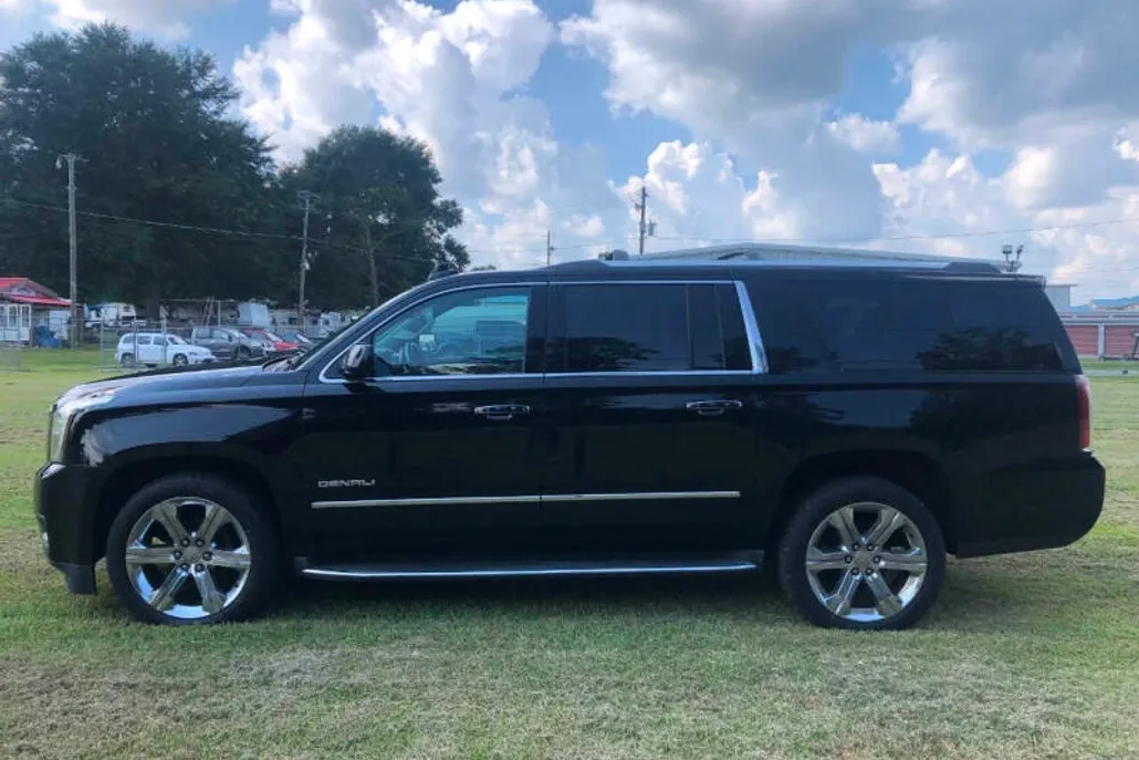2016 Gmc Yukon XL Denali photo 1