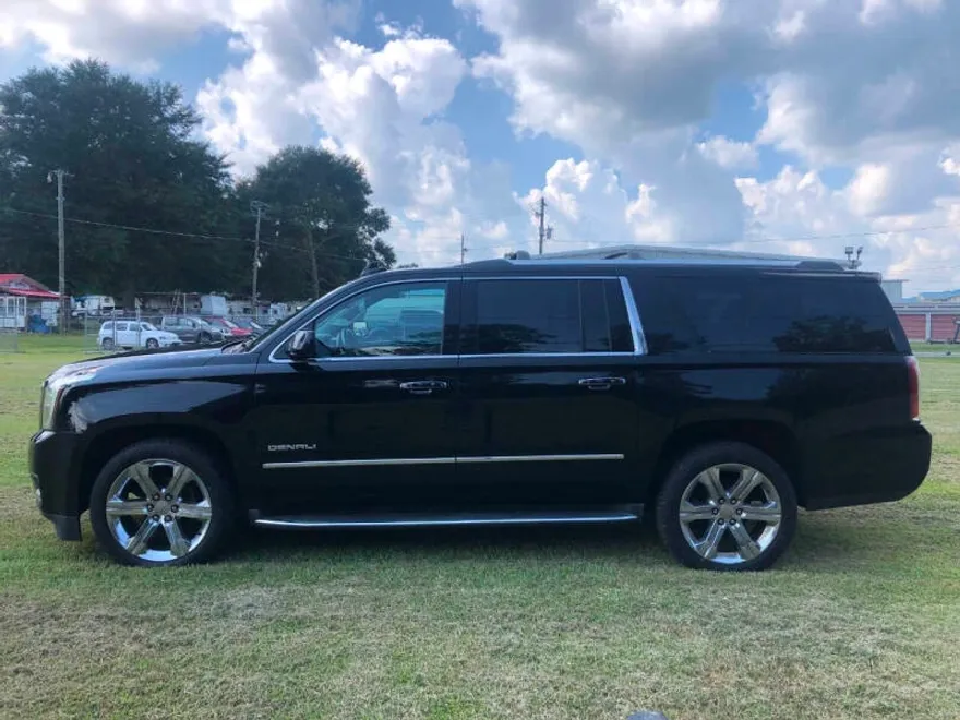 2016 Gmc Yukon XL Denali photo 1