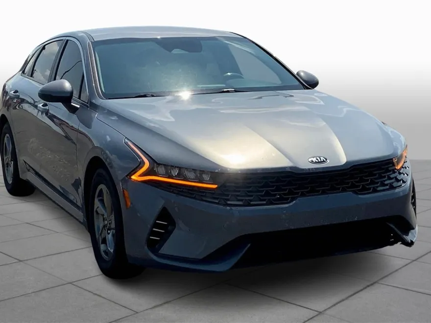 2021 Kia K5 LXS photo 1