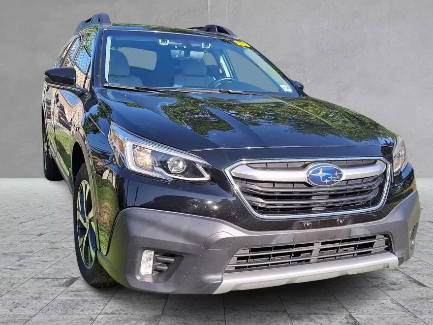 2021 Subaru Outback Limited photo 1