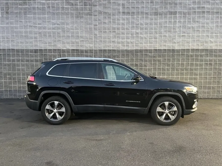 2019 Jeep Cherokee Limited photo 1