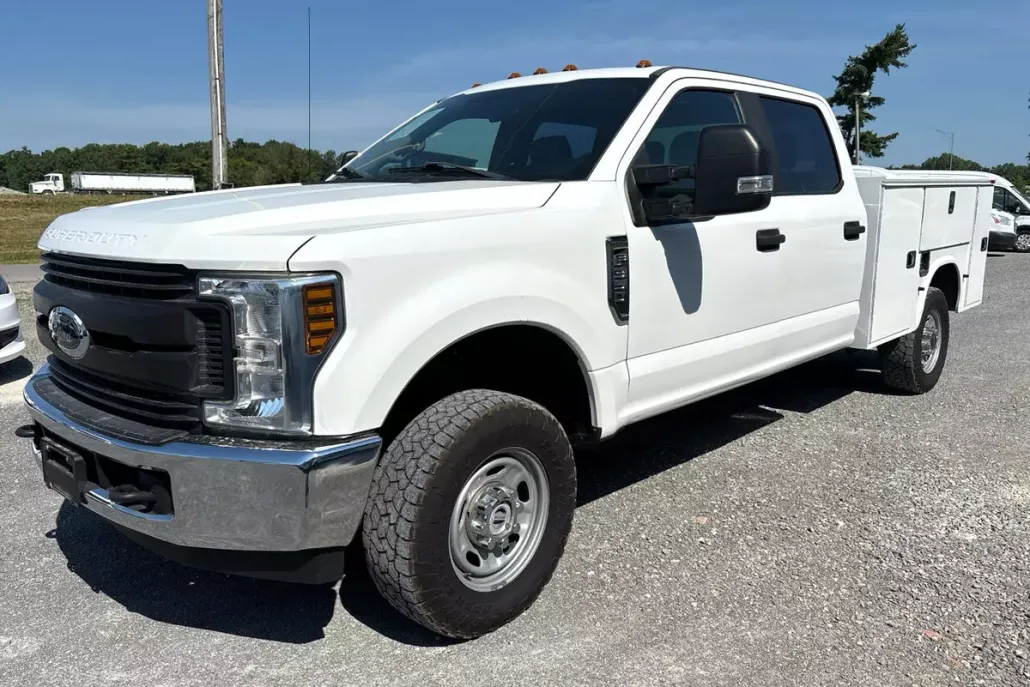2019 Ford F-350 Platinum photo 1