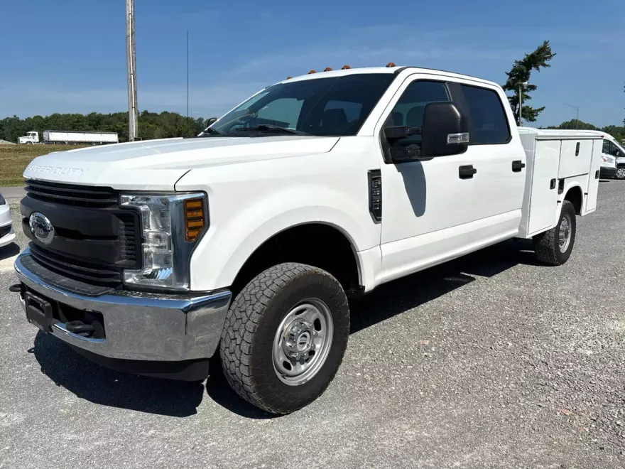 2019 Ford F-350 Platinum photo 1