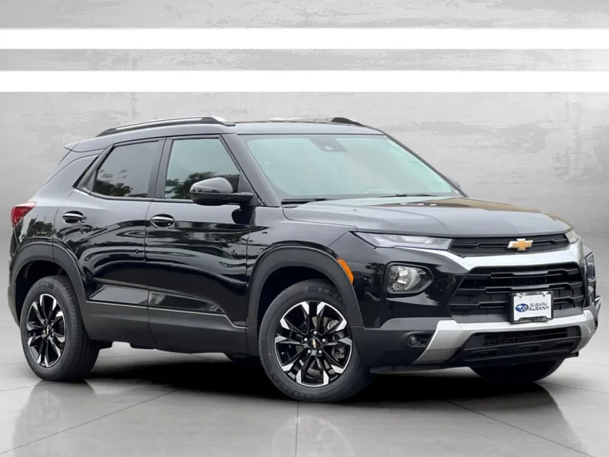 2023 Chevrolet Trailblazer LT photo 1