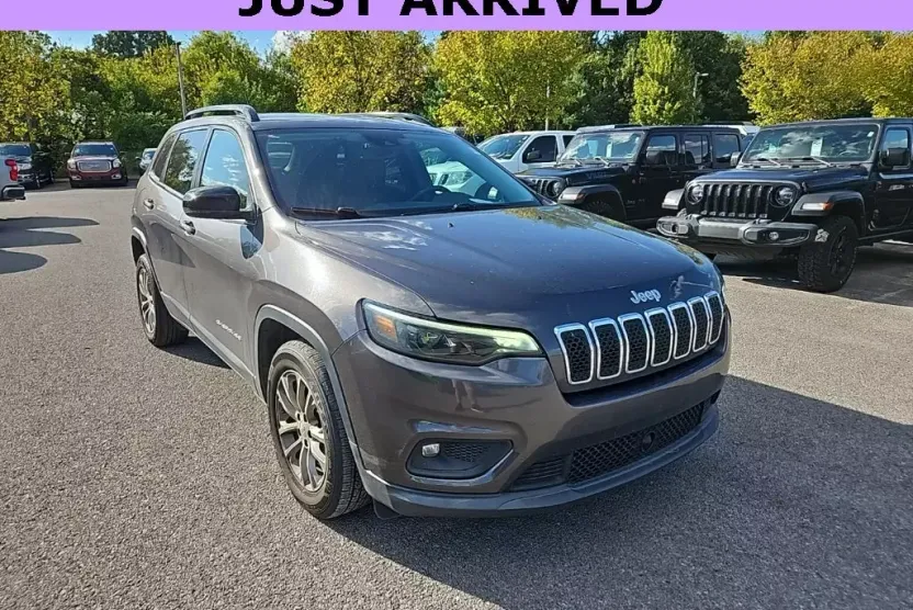 2022 Jeep Cherokee Latitude Lux photo 1