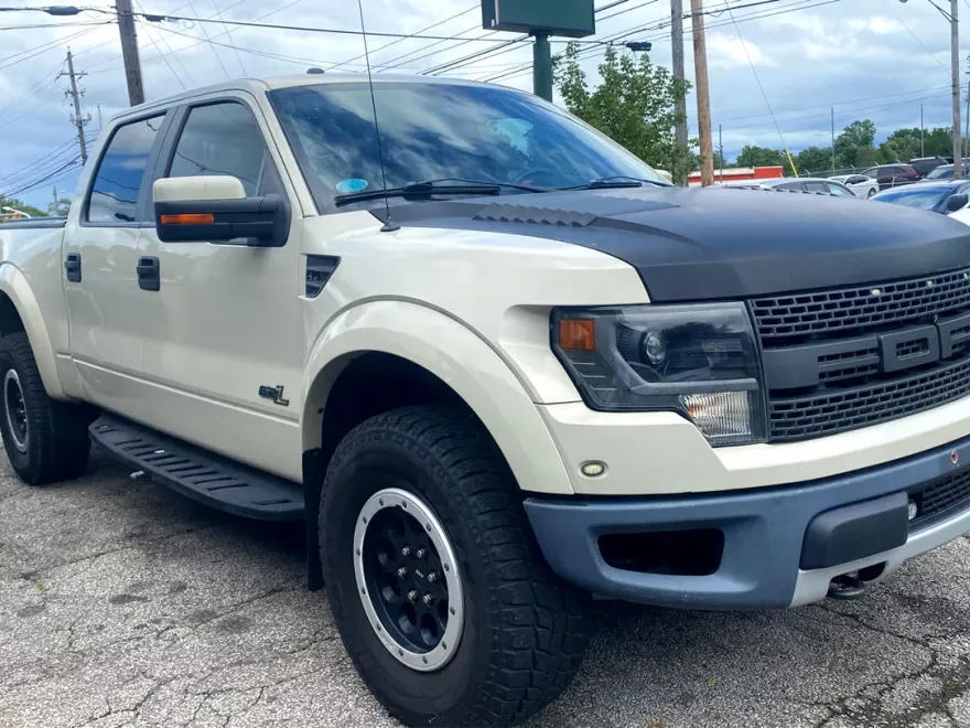 2013 Ford F-150 SVT Raptor photo 1