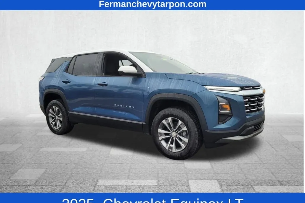2025 Chevrolet Equinox LT photo 1